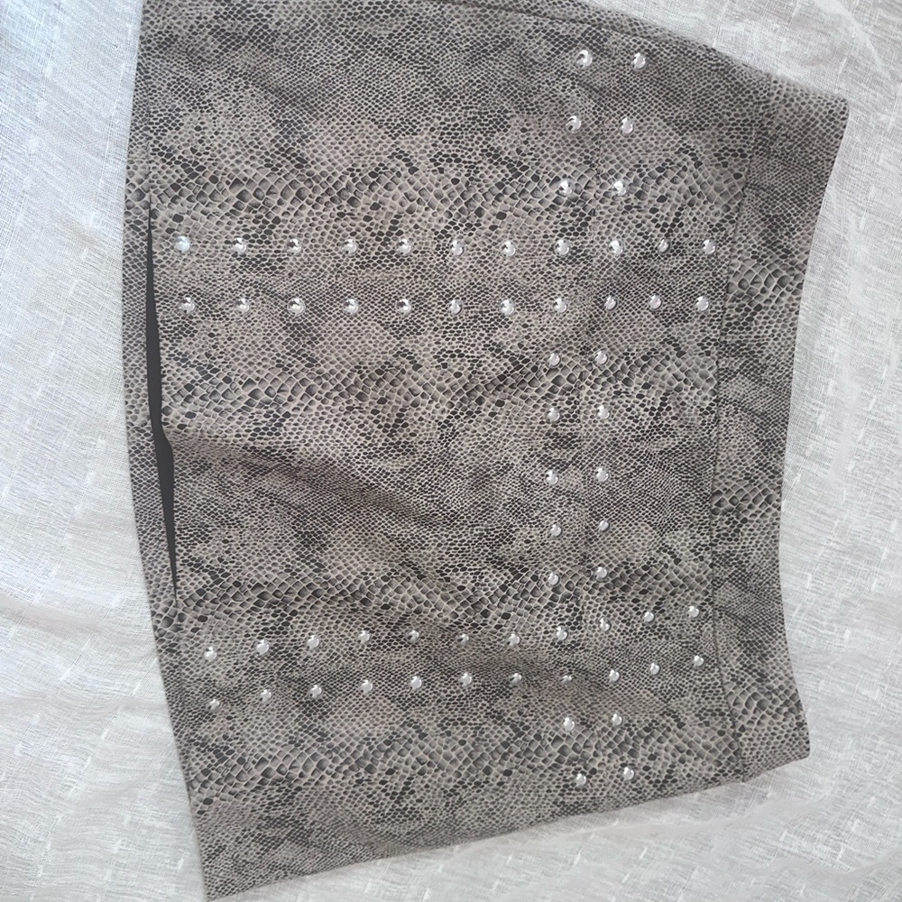 Bar III Gray Snake Print Skirt with Studs - Picture 1 of 3